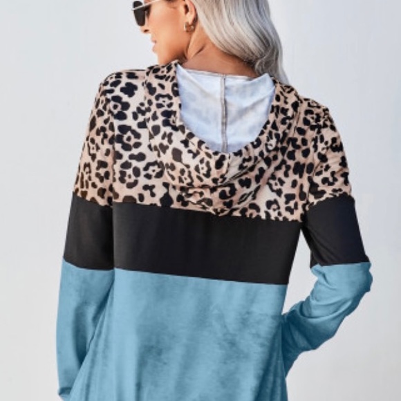 SALE BEAUTIFUL BLUE LEOPARD TIE DYE HOODIE - Picture 3 of 5